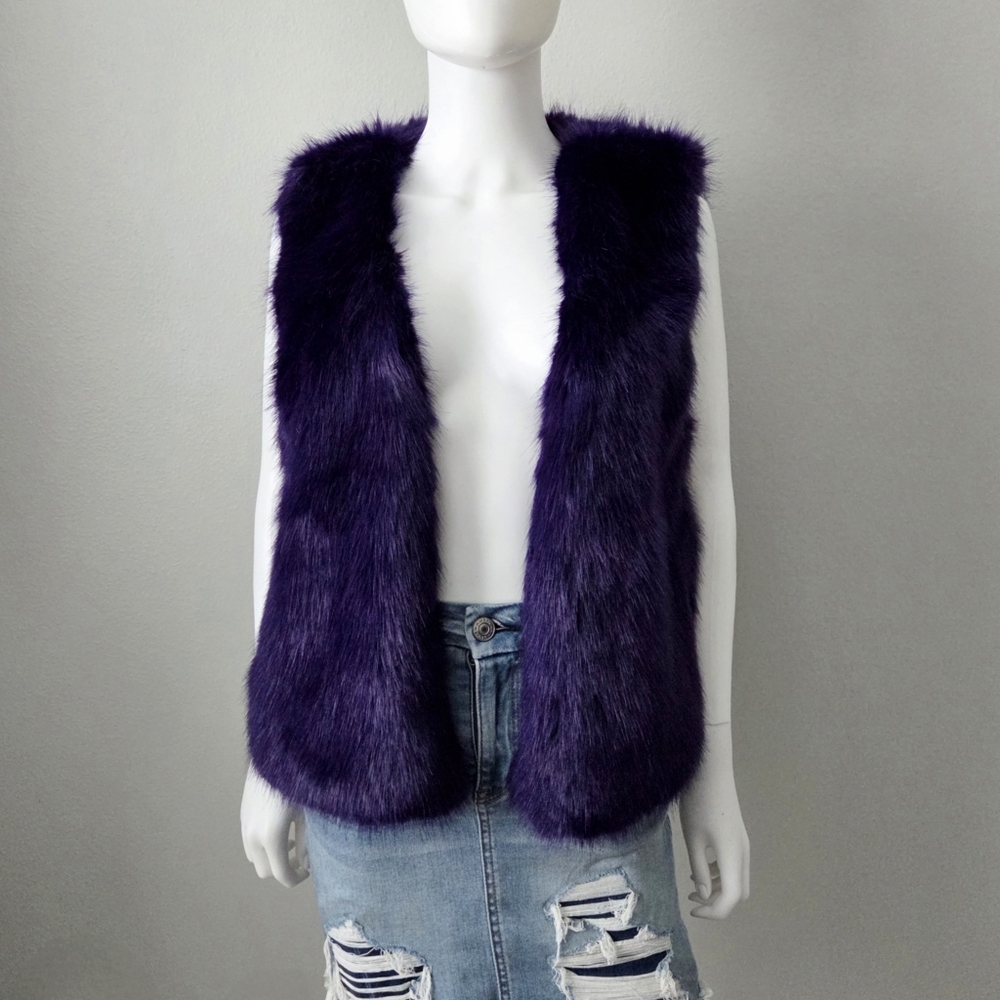 Michael Kors Funky Cool Purple Faux Fur Vest With Hand Pockets, Size Medium